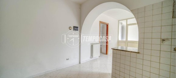3 rooms Apartment in Cairate, Italy No. 11607 6