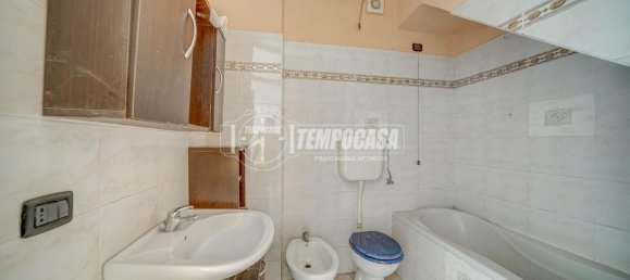 3 rooms Apartment in Cairate, Italy No. 11607 13