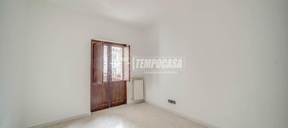 3 rooms Apartment in Cairate, Italy No. 11607 15