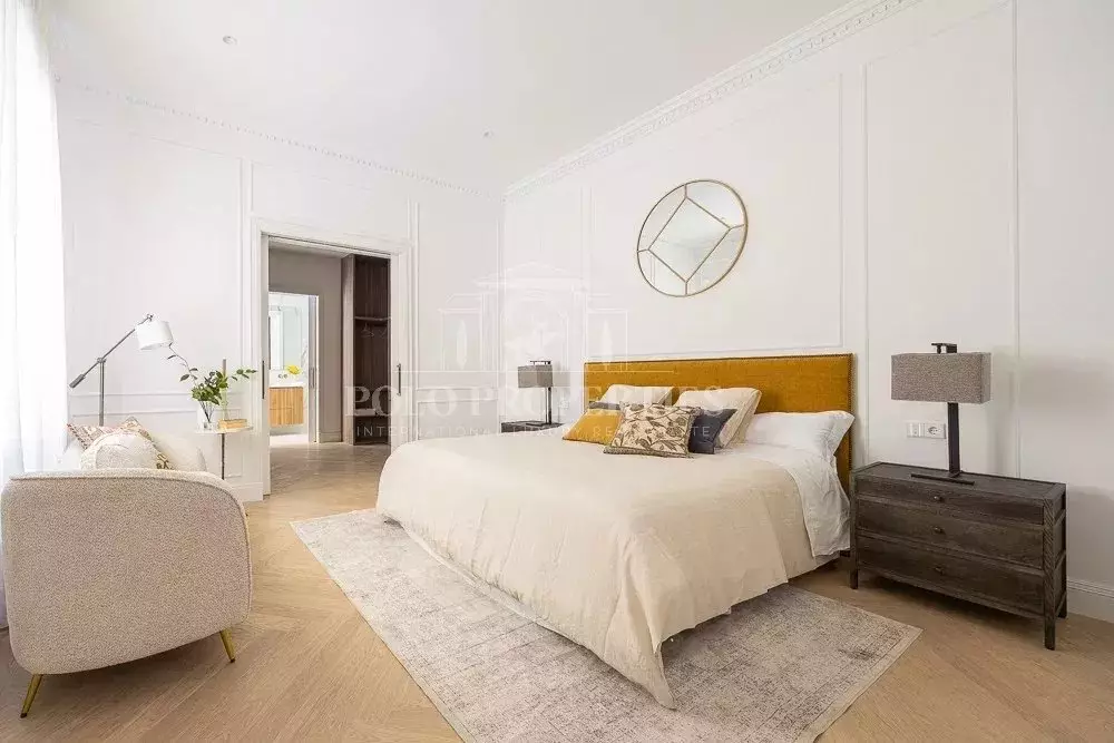 3 bedrooms Apartment in Madrid, Spain No. 237362