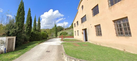 Studio in Terranuova Bracciolini, Italy No. 298478 2