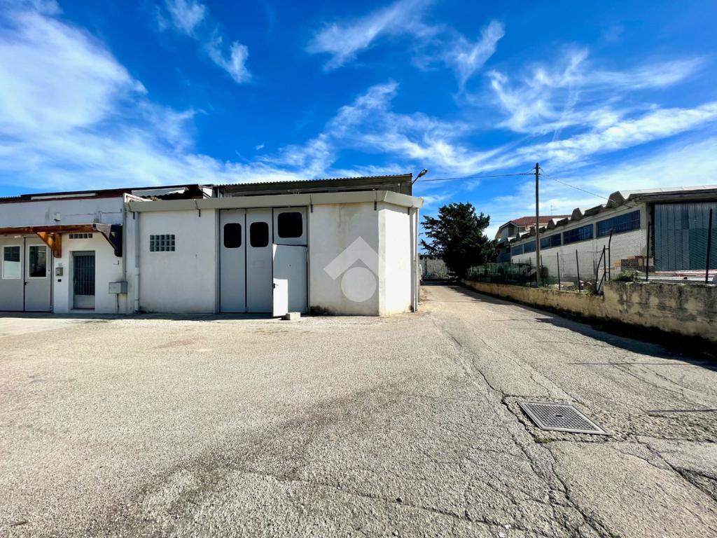 1 room Warehouse in Silvi, Italy No. 151391