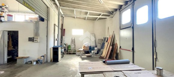 1 room Warehouse in Silvi, Italy No. 151391 7