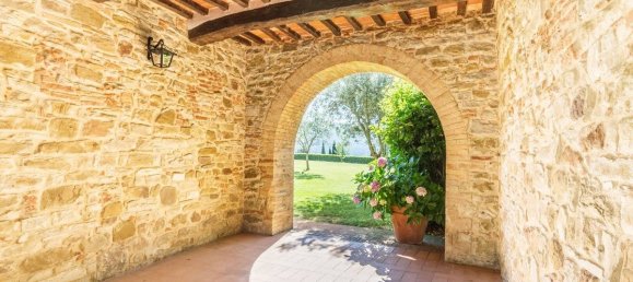 31 bedroom Villa in Tuoro sul Trasimeno, Italy No. 309832 4