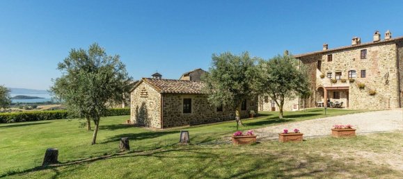 31 bedroom Villa in Tuoro sul Trasimeno, Italy No. 309832 15