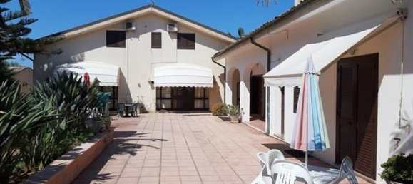 14-salle Villa à Vittoria, Italy No. 194278 20