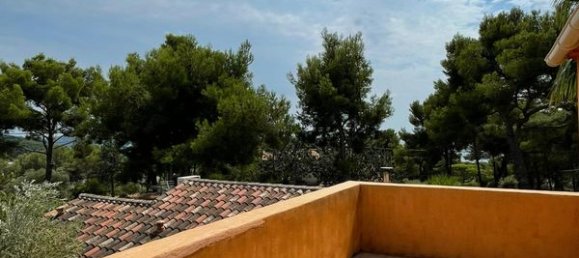 2 Schlafzimmer Haus in La Ciotat, France, Nr. 356332 6