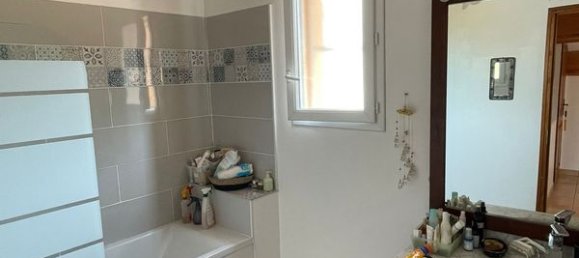 2 Schlafzimmer Haus in La Ciotat, France, Nr. 356332 7