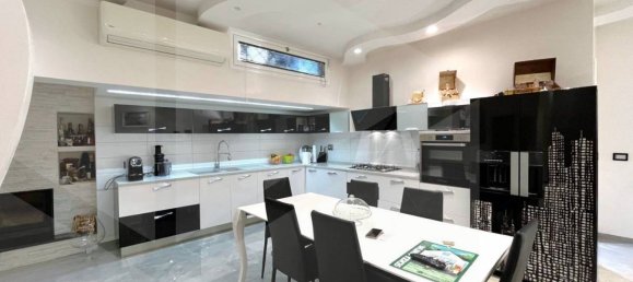 3 rooms Villa in Rome, Italy No. 19667 12