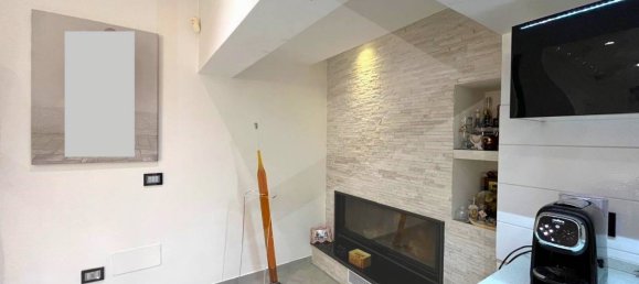 3 rooms Villa in Rome, Italy No. 19667 13