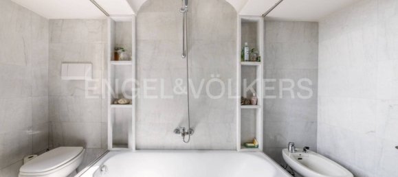 5 bedrooms Villa in Varese, Italy No. 63824 26