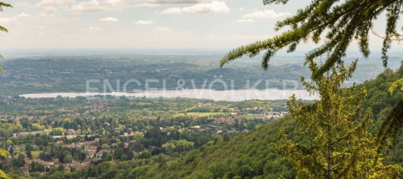 5 bedrooms Villa in Varese, Italy No. 63824 8