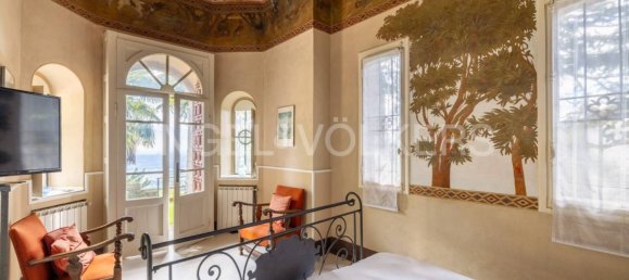 5 bedrooms Villa in Varese, Italy No. 63824 2
