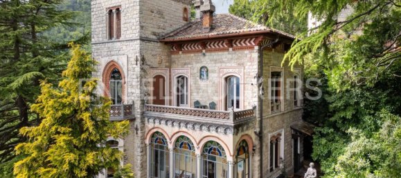 5 bedrooms Villa in Varese, Italy No. 63824 12