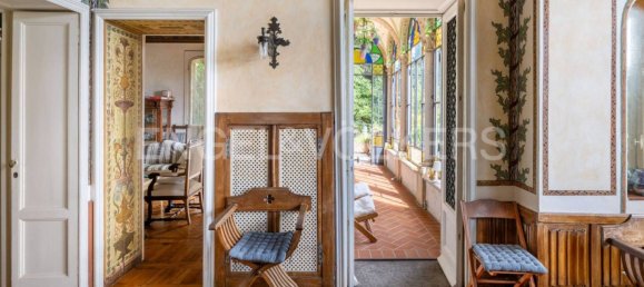 5 bedrooms Villa in Varese, Italy No. 63824 20