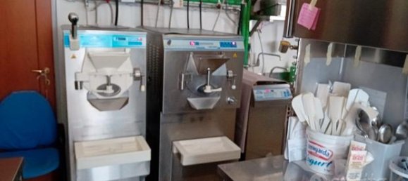 Propriété commerciale à Vanzaghello, Italy 70m² No. 292232 4