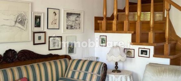 3 Schlafzimmer Haus in Fiesole, Italy, Nr. 375649 8