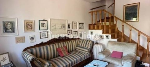 3 Schlafzimmer Haus in Fiesole, Italy, Nr. 375649 5