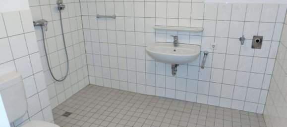 Studio in Essen, Germany No. 6706 11