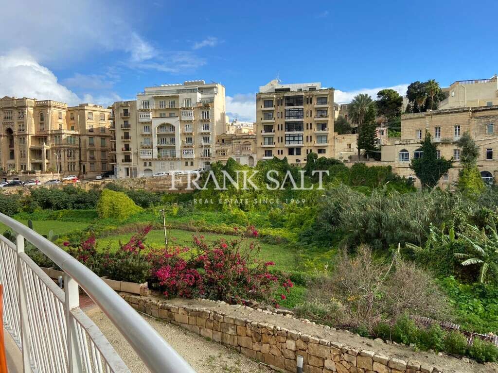 2 chambres Appartement à Saint Julian's, Malta No. 9984