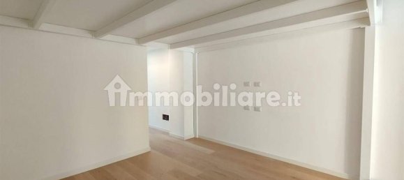 1 bedroom Apartment in Milan, Italy No. 372647 6