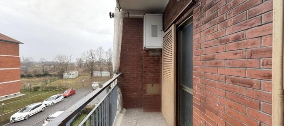 5 rooms Apartment in Moncalieri, Italy No. 140469 4