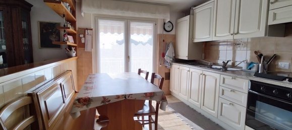 3غرفة شقة في Cassano Magnago, Italy رقم 38361 6