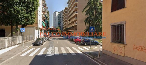 270m² Commercial property in Sesto San Giovanni, Italy No. 379235 7
