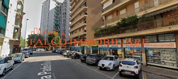 270m² Commercial property in Sesto San Giovanni, Italy No. 379235 4