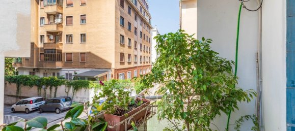 4 bedrooms Apartment in Rome, Italy No. 337123 6