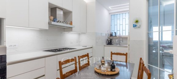 4 bedrooms Apartment in Rome, Italy No. 337123 10