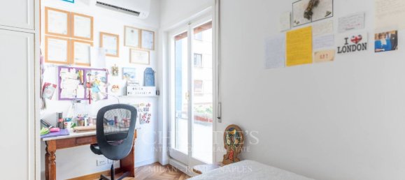 4 bedrooms Apartment in Rome, Italy No. 337123 14