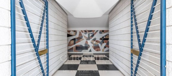 4 bedrooms Apartment in Rome, Italy No. 337123 20