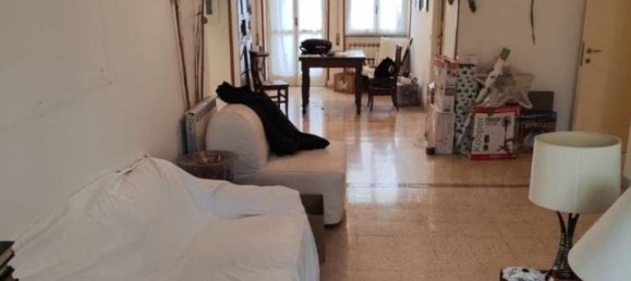 5 rooms Apartment in Rome, Italy No. 109407 3