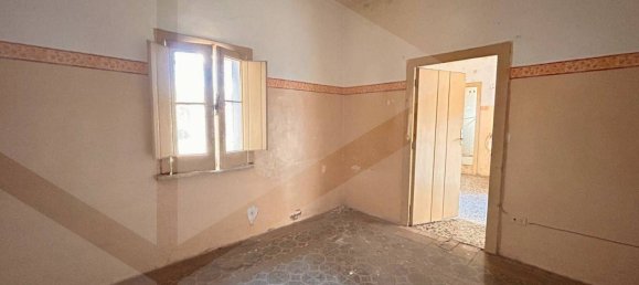 Casa de 4 habitaciónes en Bitetto, Italy No. 23228 5