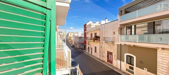 Casa de 4 habitaciónes en Bitetto, Italy No. 23228 15
