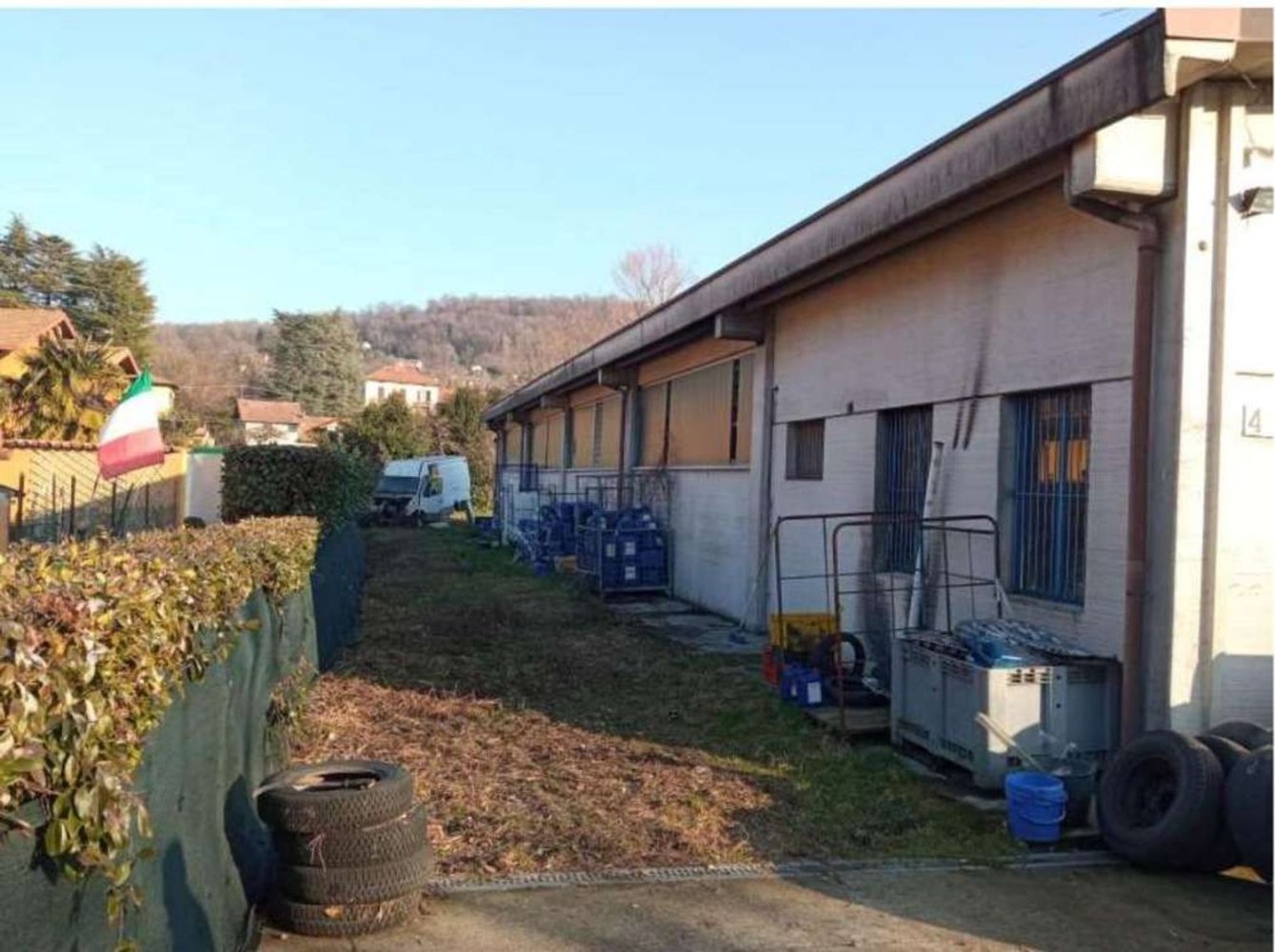 Propiedad comercial en Gemonio, Italy 200 m² No. 264492