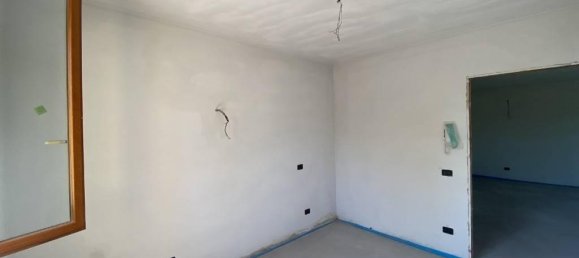 6 rooms Villa in Finale Emilia, Italy No. 37294 10