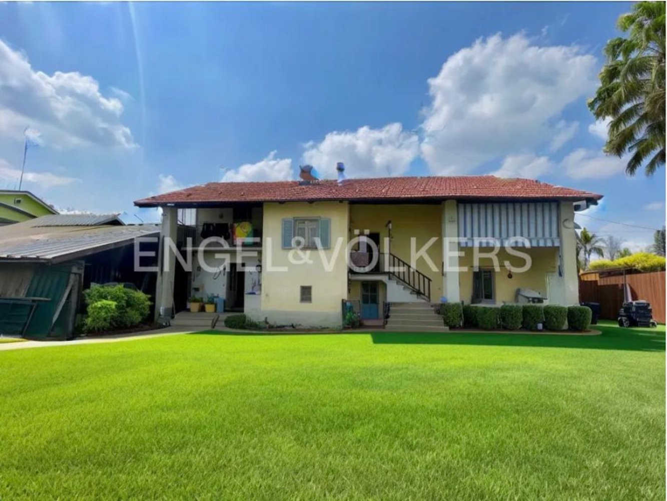 4-salle Maison à Cuneo, Italy No. 131612