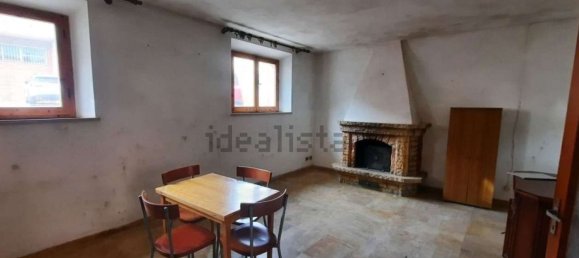 9 rooms House in Sinalunga, Italy No. 45955 6