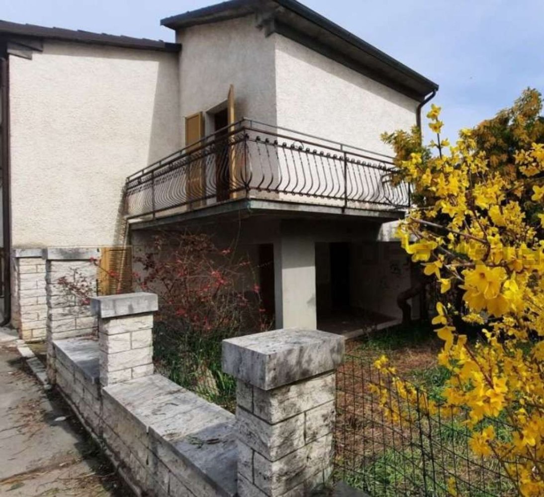 9 rooms House in Sinalunga, Italy No. 45955