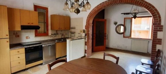 9 rooms House in Sinalunga, Italy No. 45955 3
