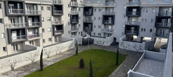 3-salle Appartement à Montecorvino Pugliano, Italy No. 29582 27