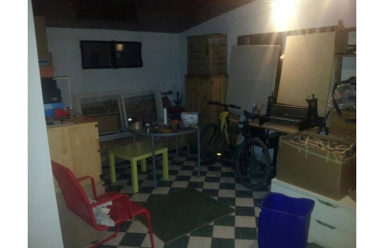 Imóvel comercial de 2 divisões em Muggiò, Italy N.º 254345