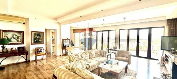 3 bedrooms Penthouse in Larnaca, Cyprus No. 18694 2