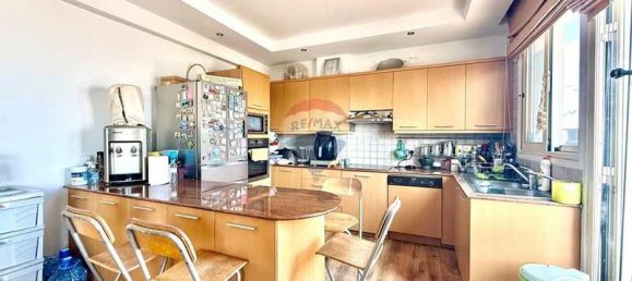 3 bedrooms Penthouse in Larnaca, Cyprus No. 18694 8