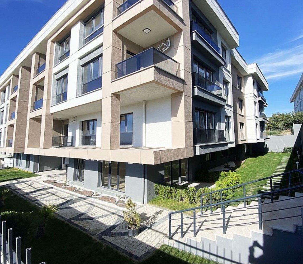 Apartment 2+1 in Istanbul, Turkey No. 24506