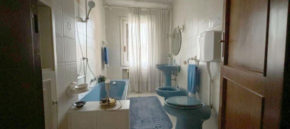 Apartamento de 10 dormitorios en Padua, Italy No. 372673 17