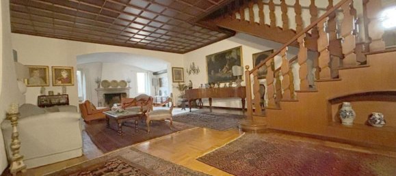 Apartamento de 10 dormitorios en Padua, Italy No. 372673 3