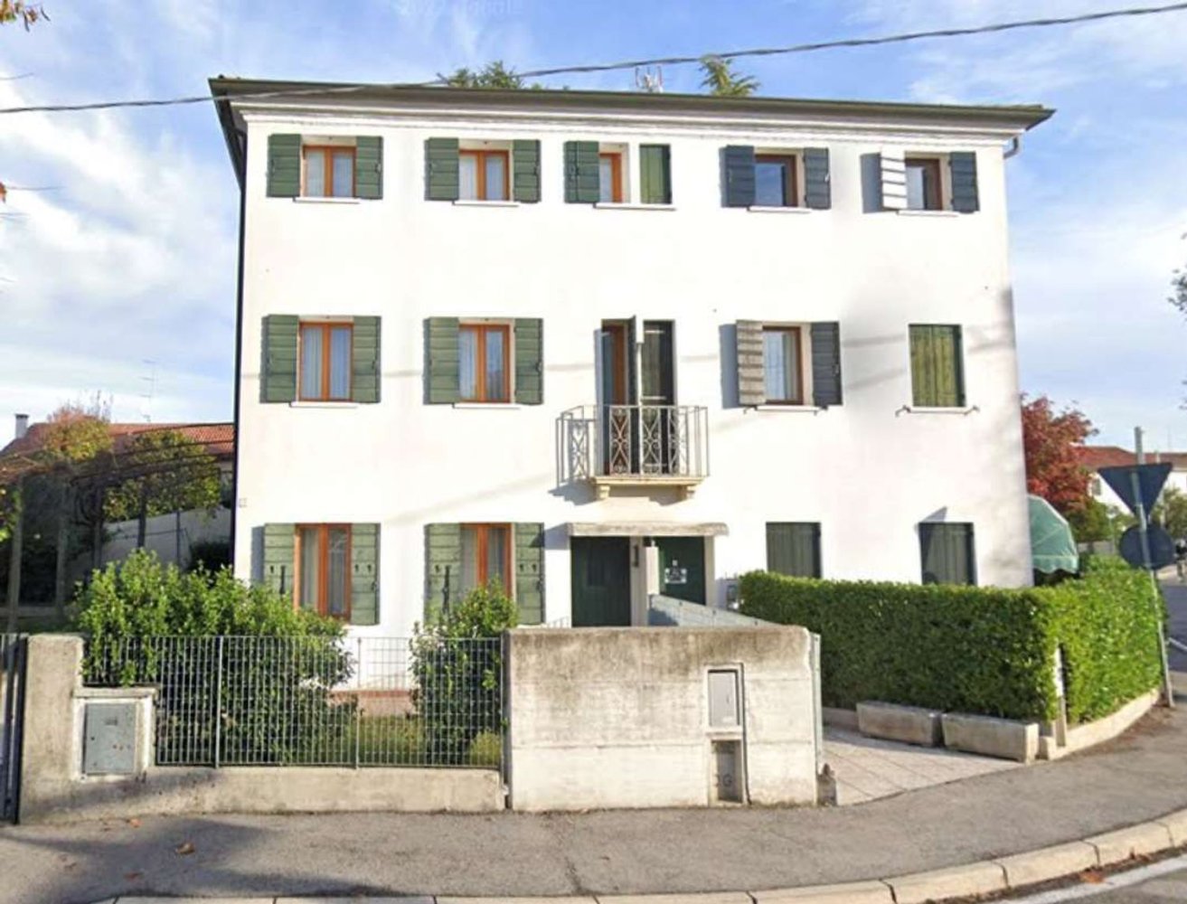 5 bedrooms Apartment in Spresiano, Italy No. 379646